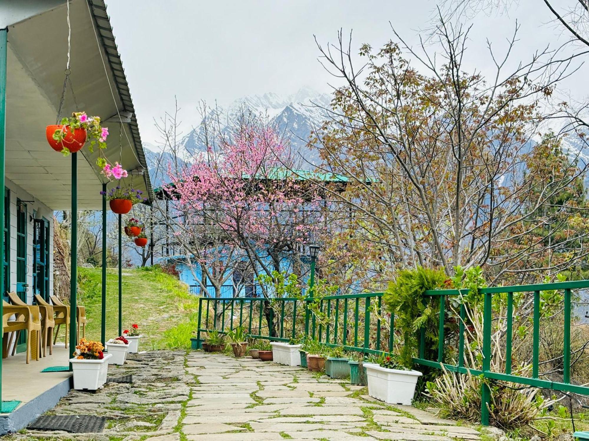 Himalayan High, Auli, By Himalayan Eco Lodges Joshīmath Kültér fotó